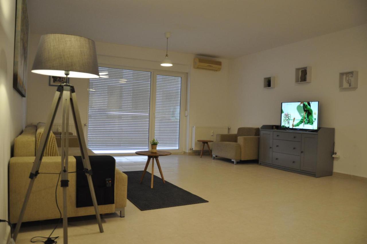 Coral Onix Apartment Neptun Exterior photo